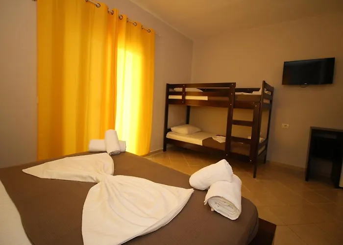 Prishtina * סרנדה